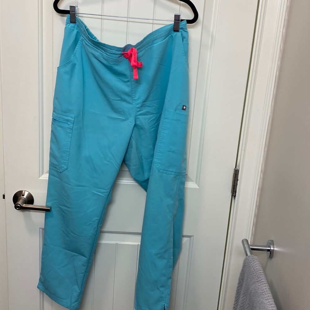 Figs yola scrub pants